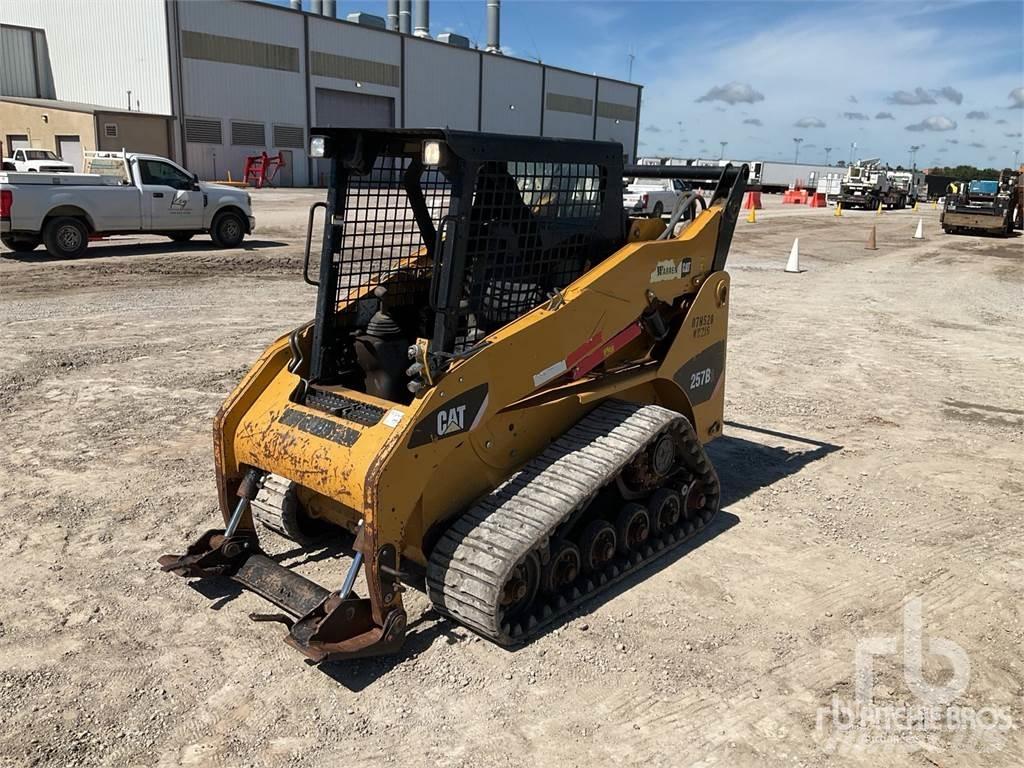 CAT 257B3  스키드로더