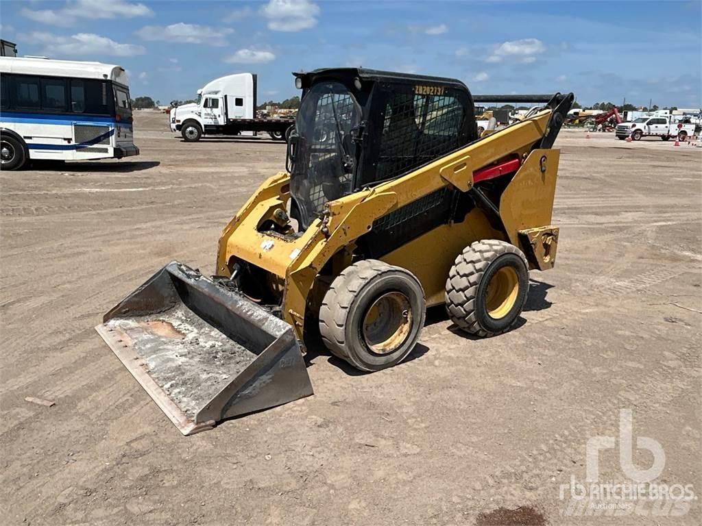 CAT 262D3  스키드로더