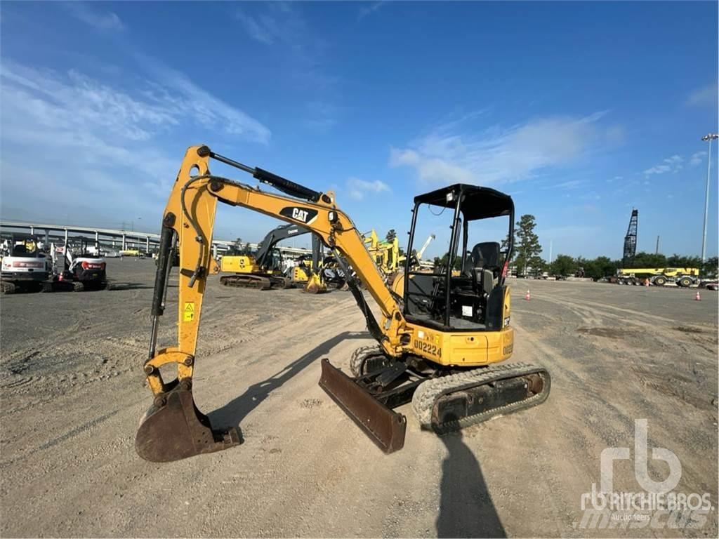 CAT 303.5E2CR 소형 굴삭기 7톤 미만