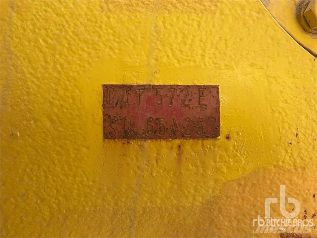 CAT 572E 파이프레이어 도저