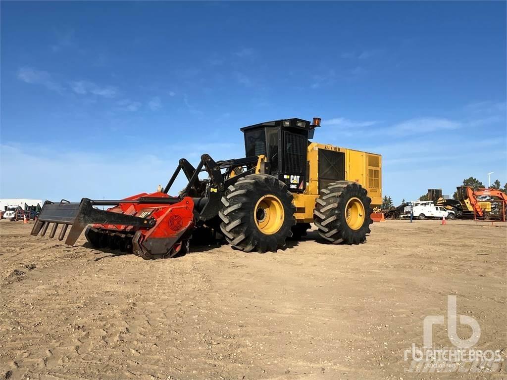 CAT 586C 임업정리 헤드커터기