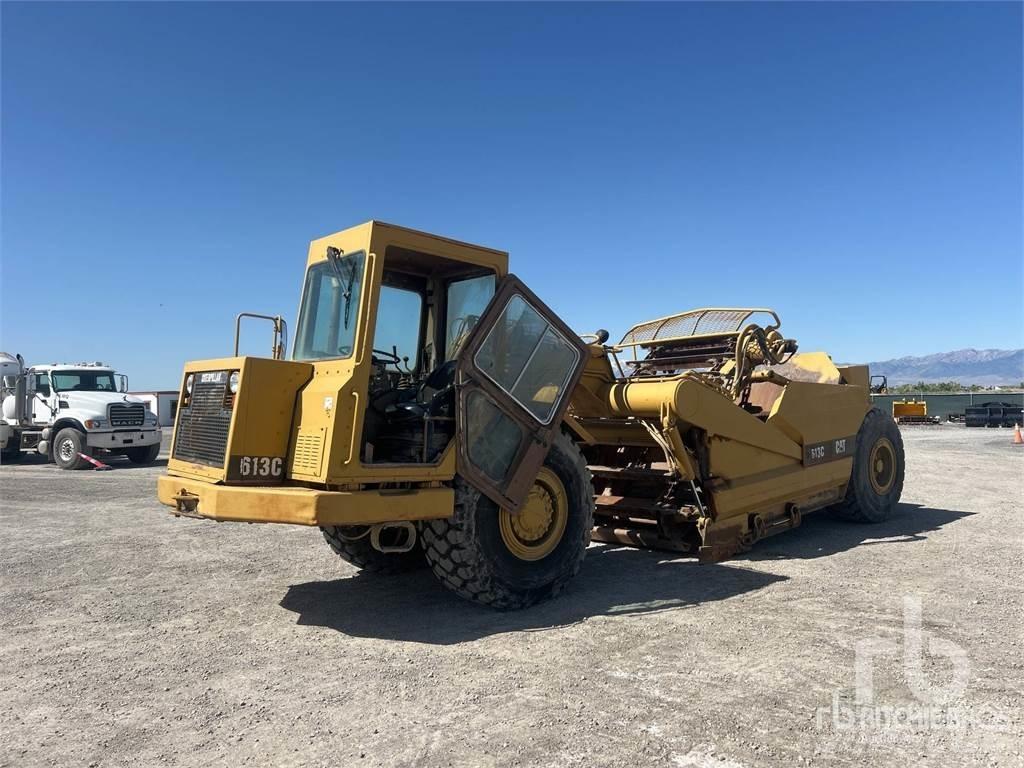 CAT 613C 스크레이퍼