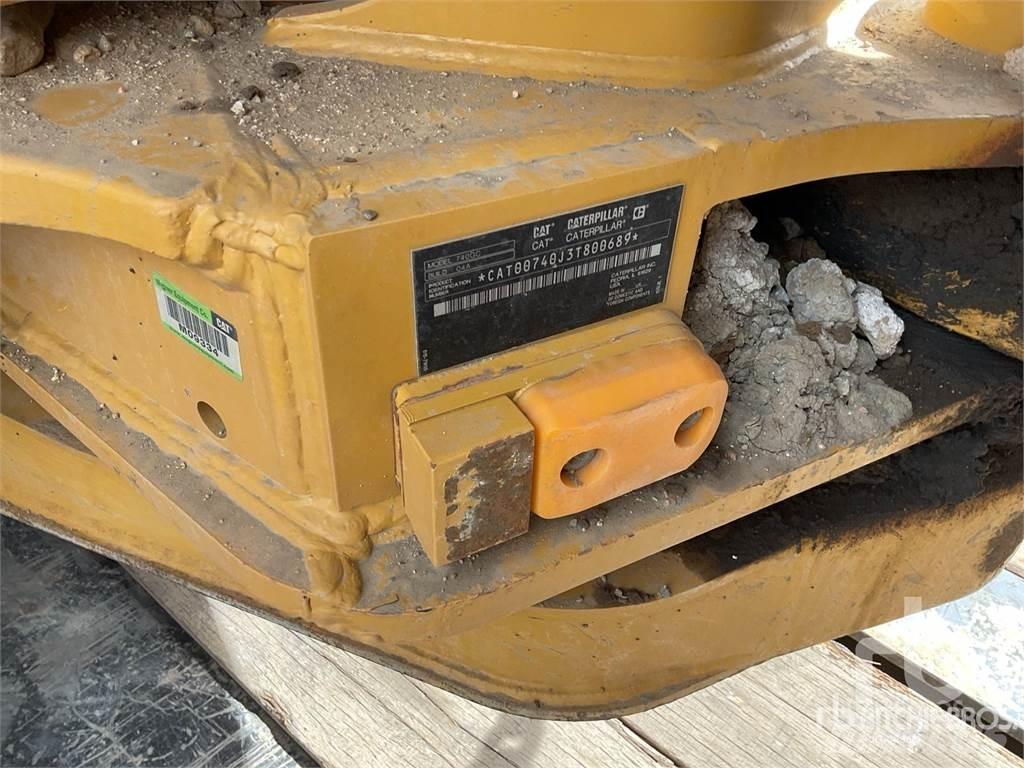 CAT 740GC 연결식 홀러