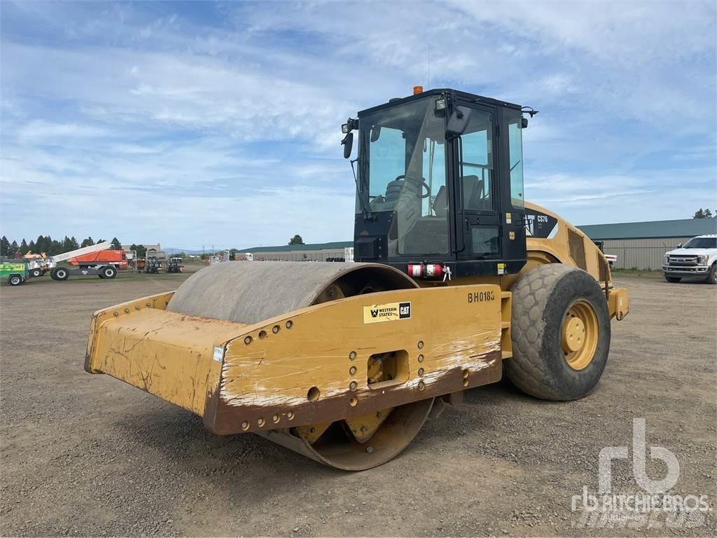 CAT CS76XT 토양 다짐기