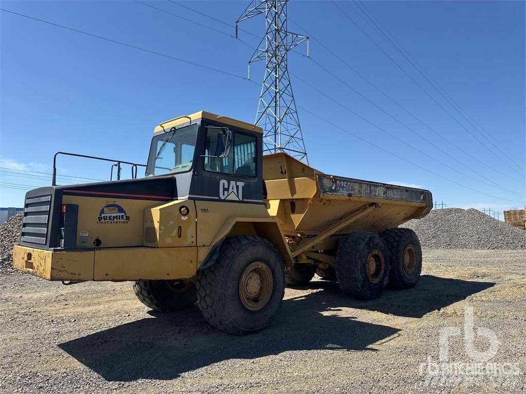 CAT D250E 연결식 홀러