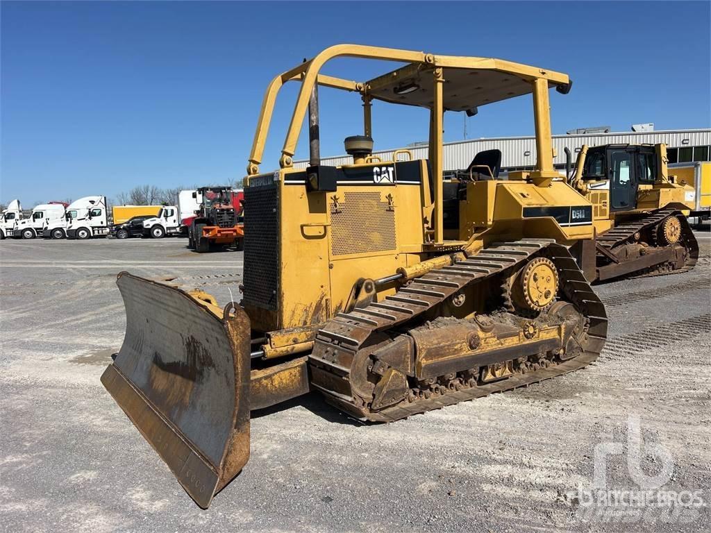 CAT D5MXL 크롤러 도저