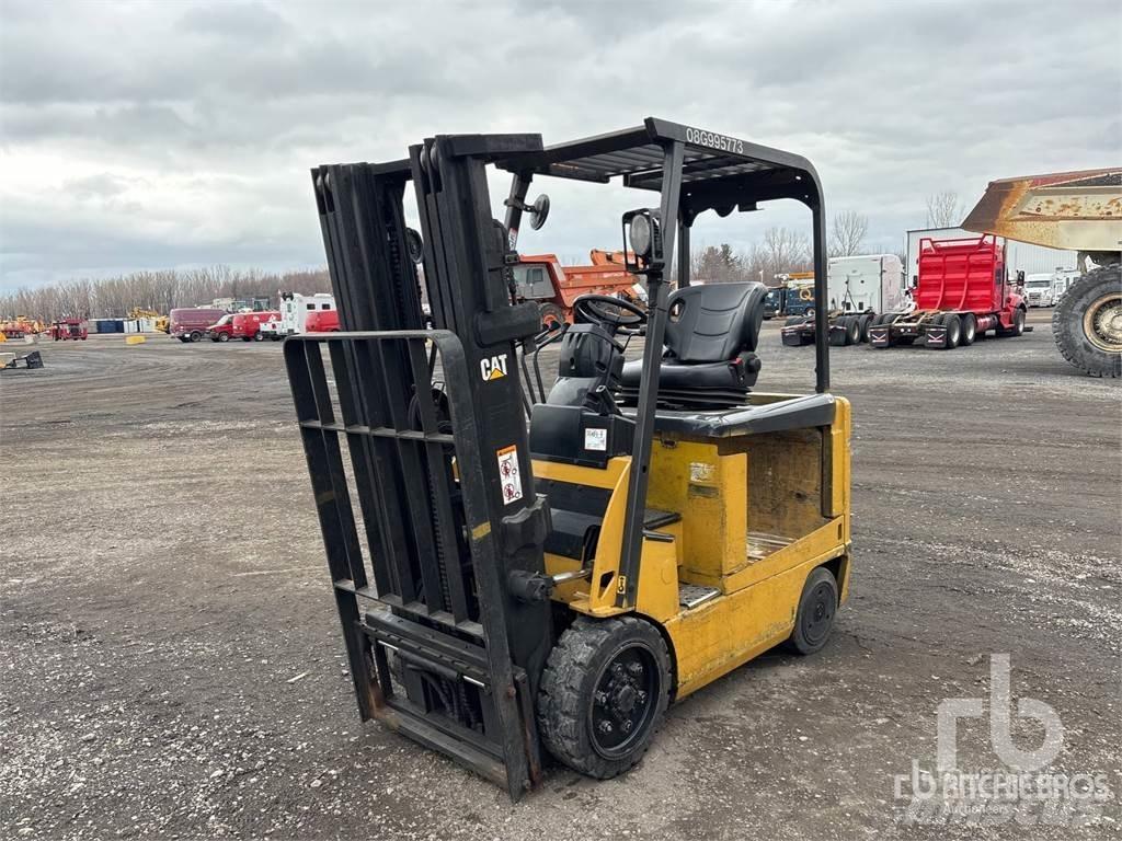 CAT EX4000 전동 지게차