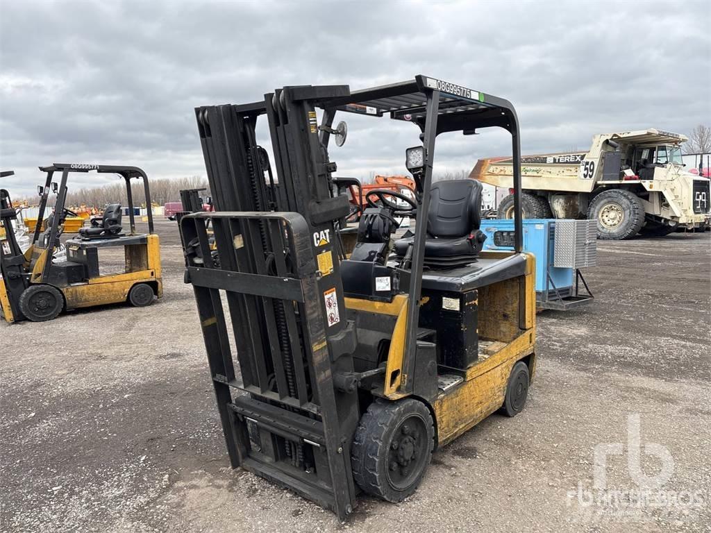 CAT EX4000 전동 지게차