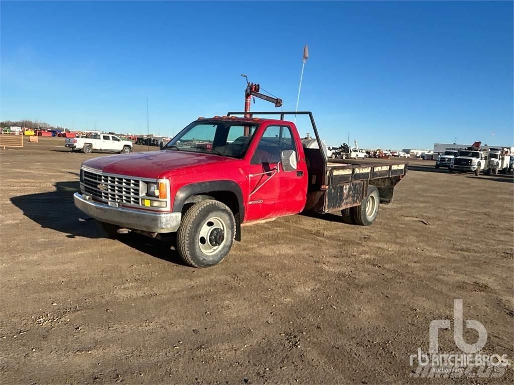 Chevrolet 3500 플랫베드/드롭사이드 트럭