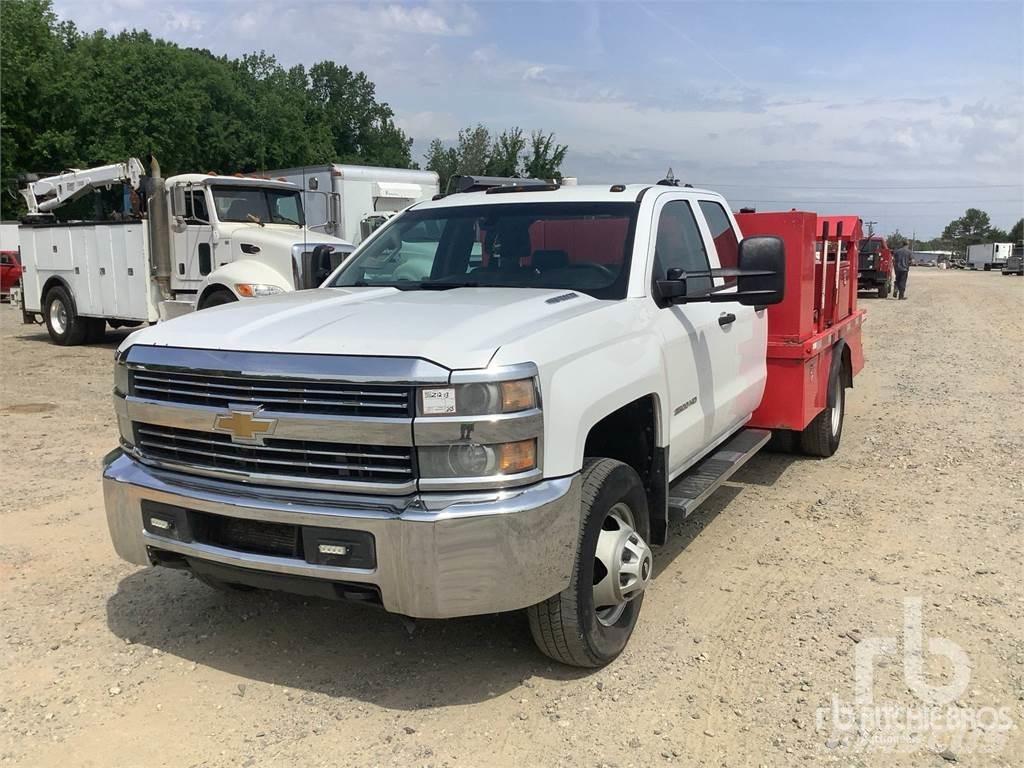 Chevrolet 3500 탱커 트럭
