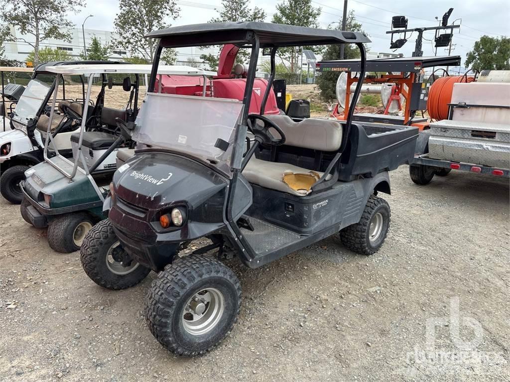 Cushman Ride-On 골프 카트