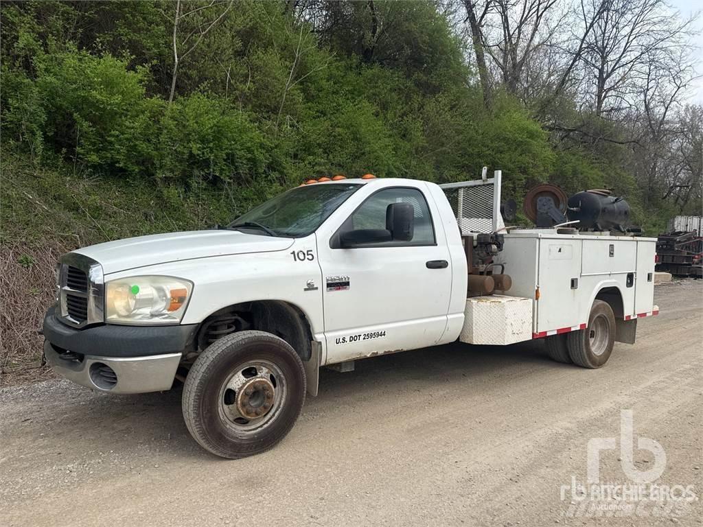 Dodge 3500 시립/다목적 차량