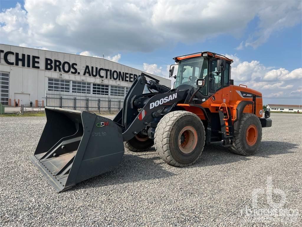 Doosan DL300-5  휠로우더