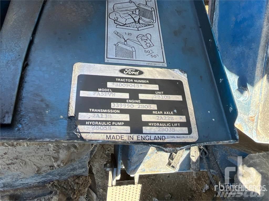 Ford 7740 파이프레이어 도저