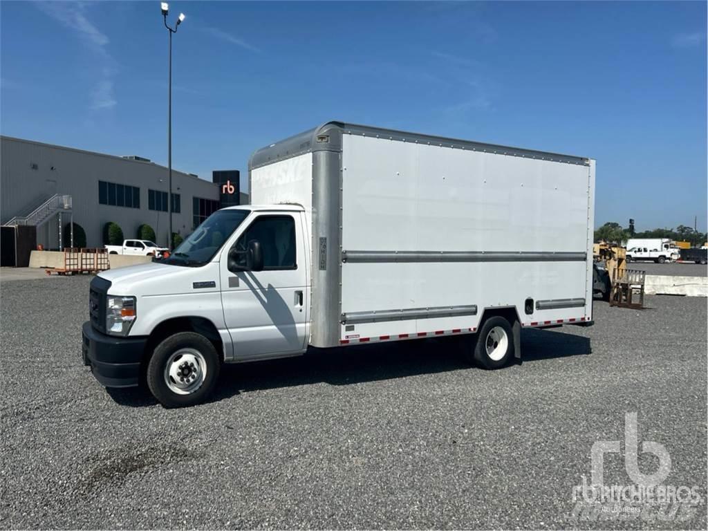 Ford E-350 패널 화물차