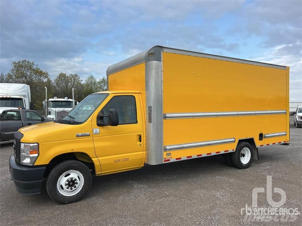 Ford E350 패널 화물차