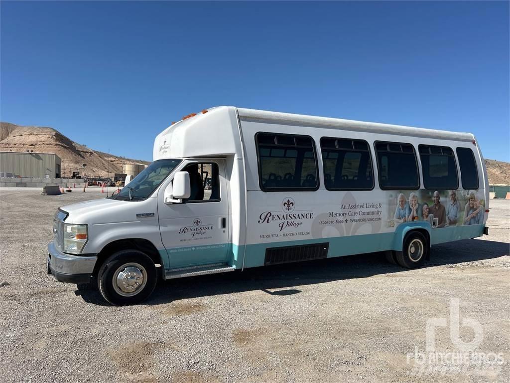 Ford E450 시외버스