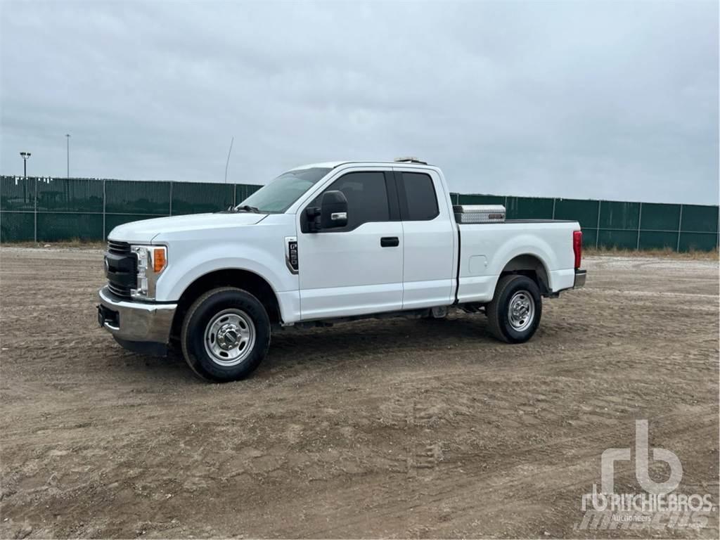Ford F-250 픽업/드롭사이드