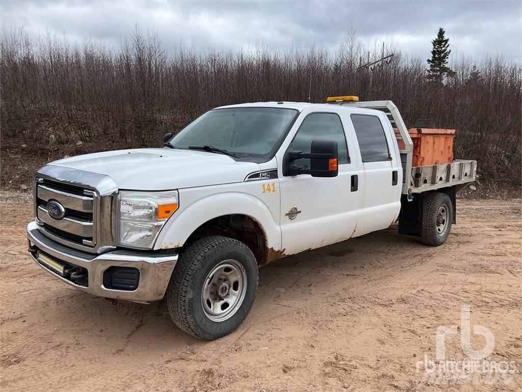 Ford F-250 플랫베드/드롭사이드 트럭