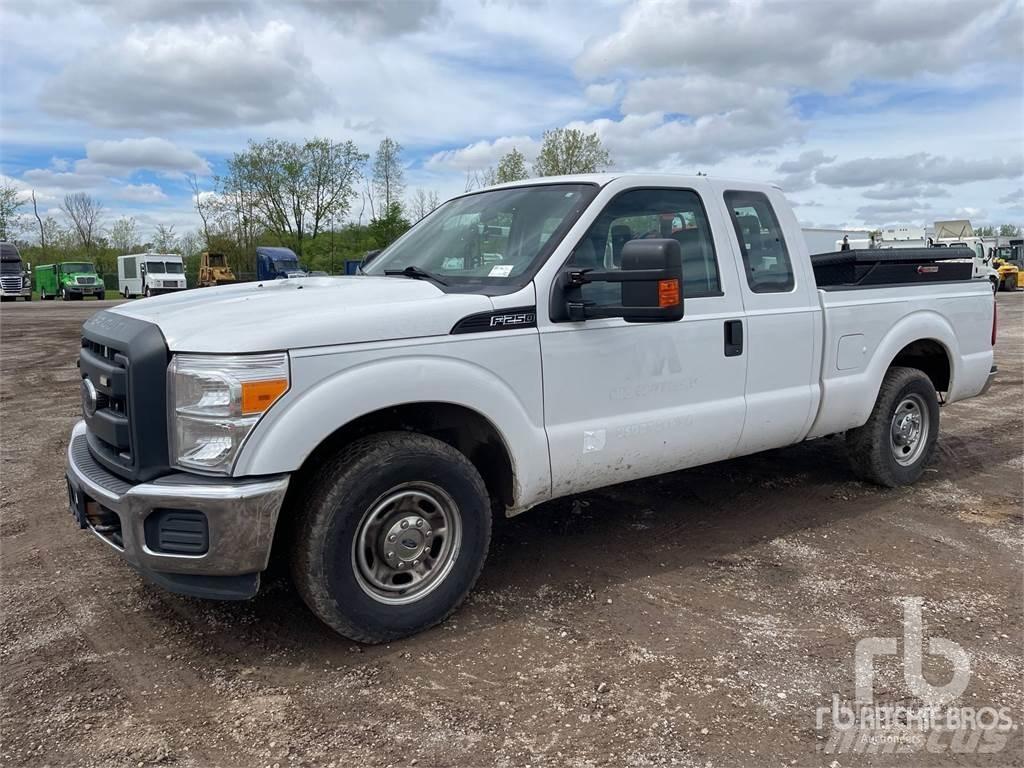 Ford F-250 픽업/드롭사이드