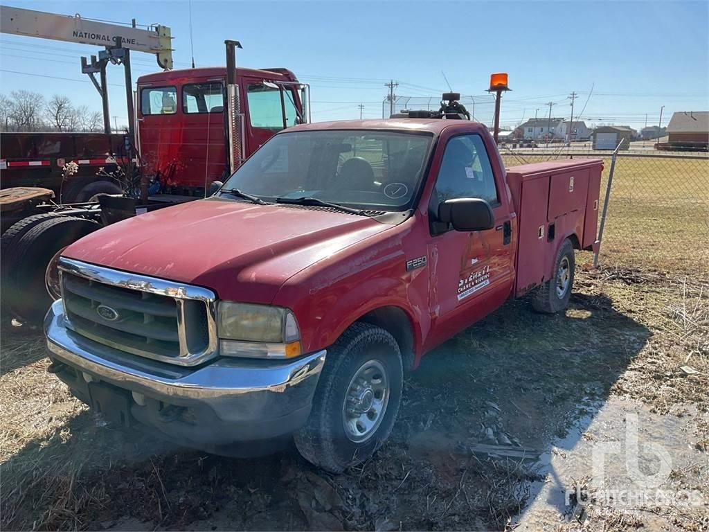 Ford F-250 시립/다목적 차량