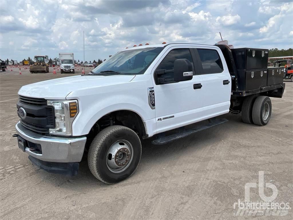 Ford F-350 플랫베드/드롭사이드 트럭
