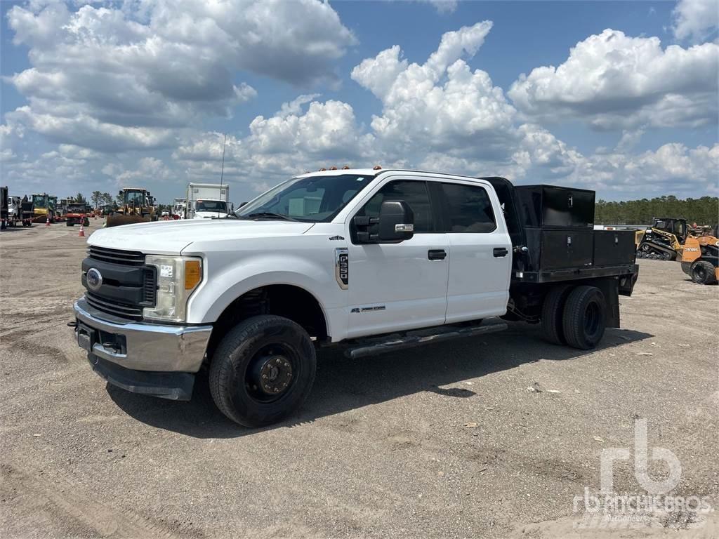 Ford F-350 플랫베드/드롭사이드 트럭