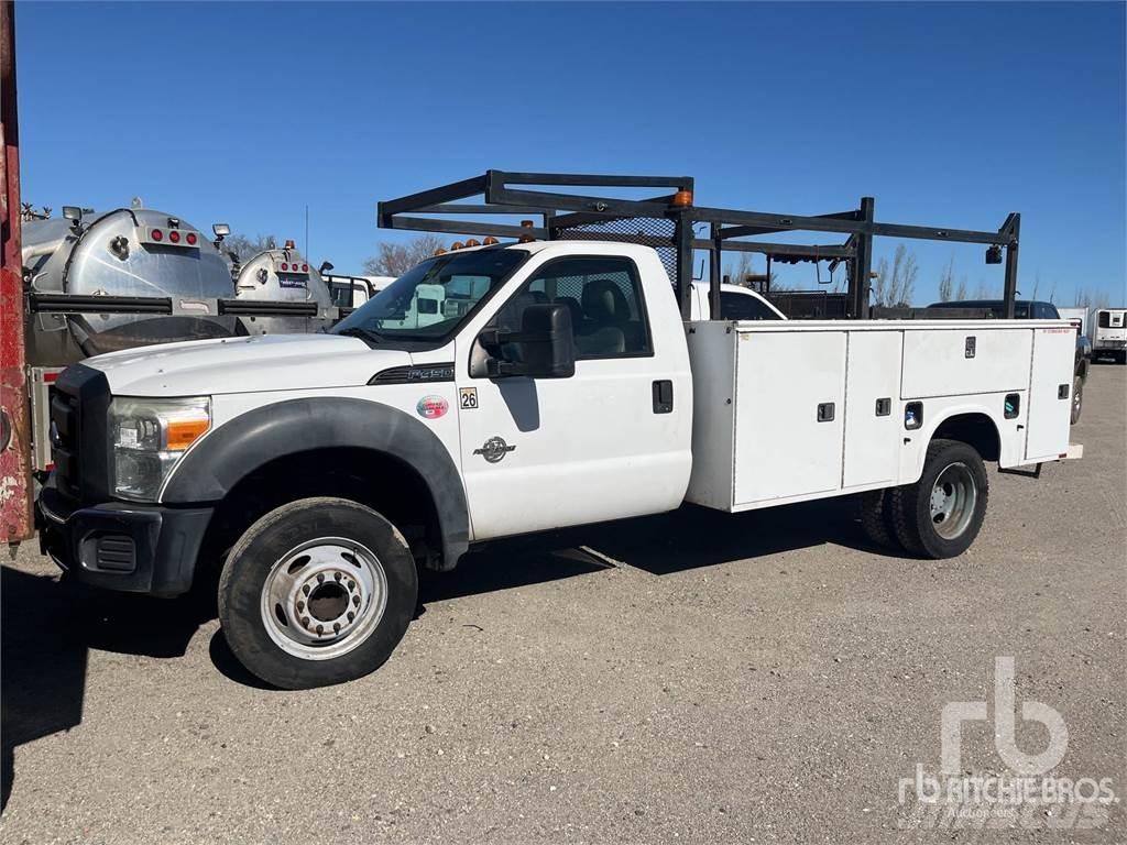 Ford F-450 시립/다목적 차량