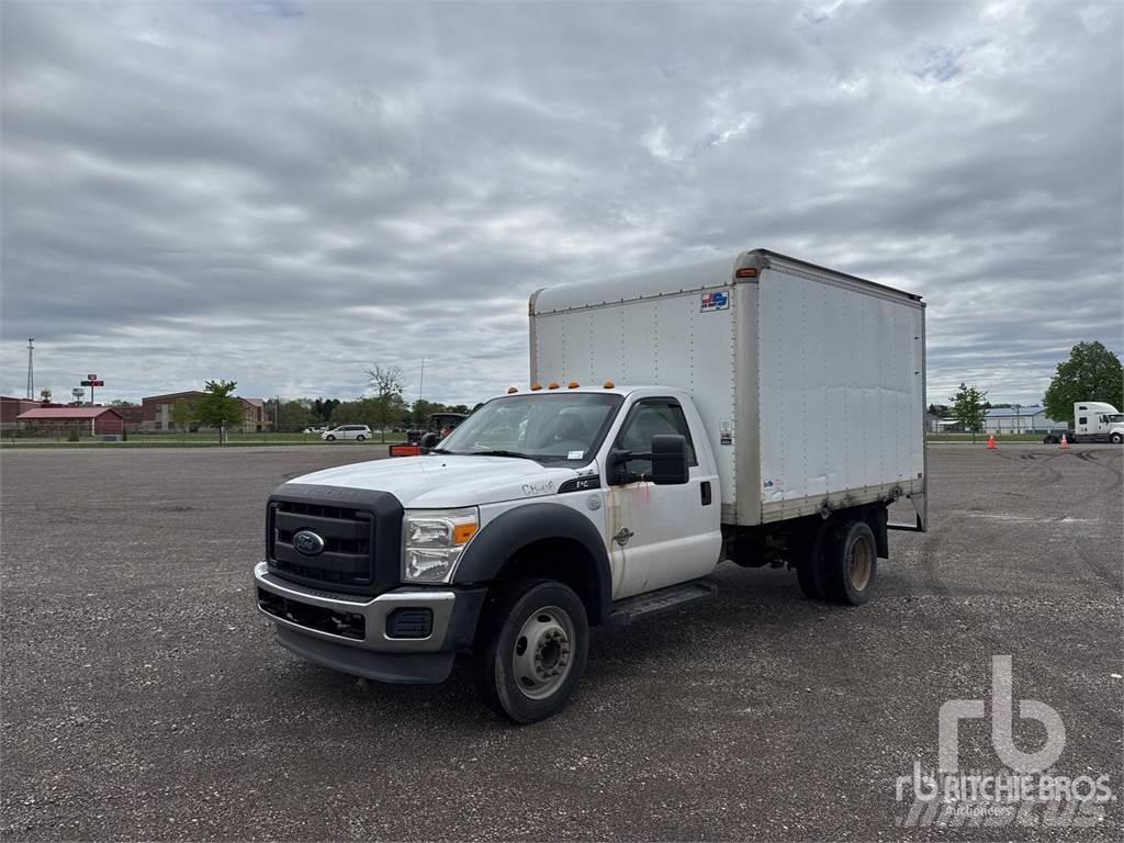 Ford F-450 패널 화물차