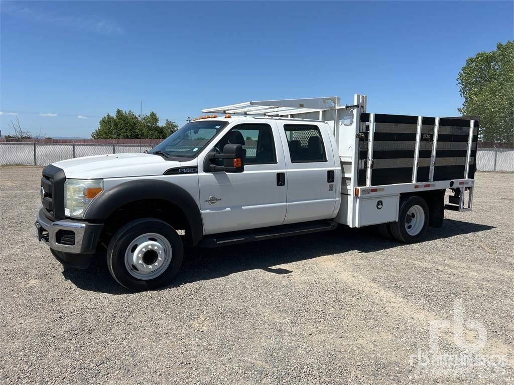 Ford F-550 플랫베드/드롭사이드 트럭
