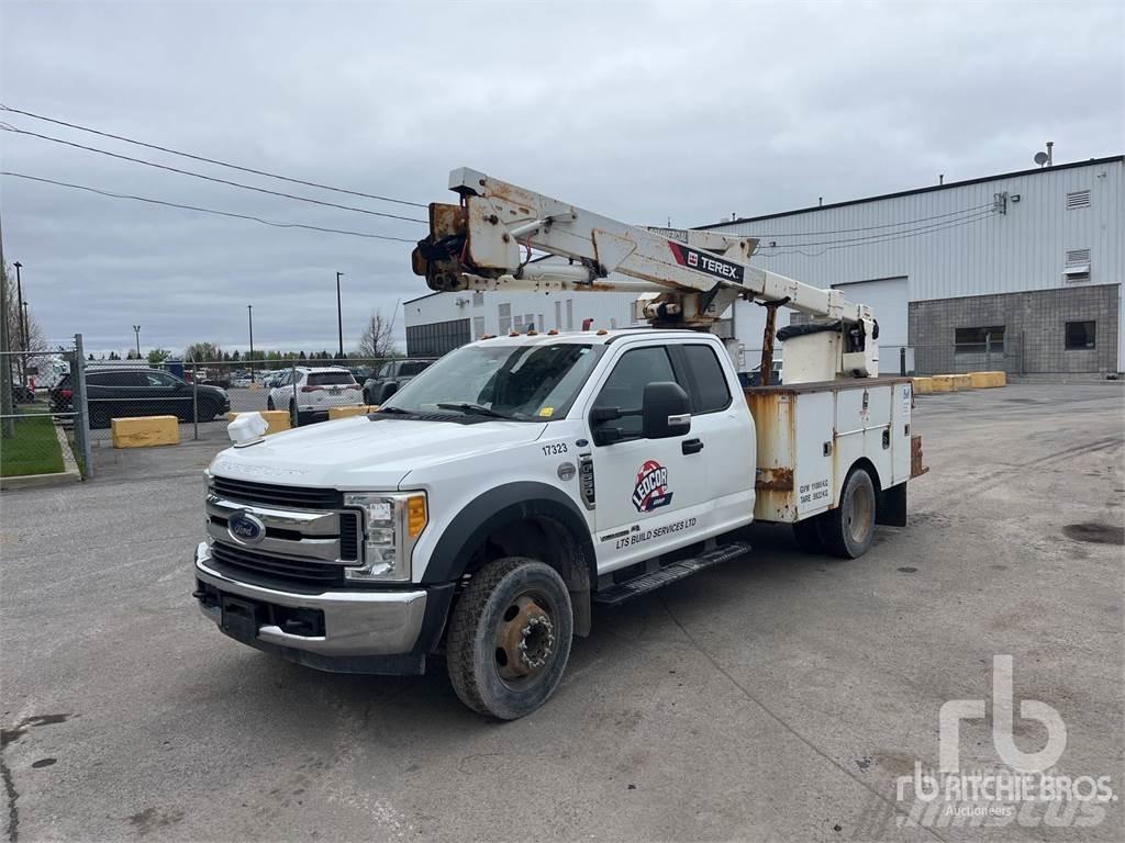 Ford F-550 트레일러 탑재 고소작업대