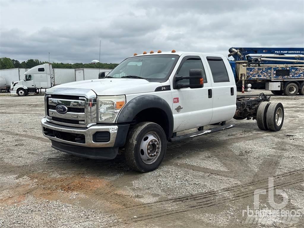 Ford F-550 새시 운전실 트럭