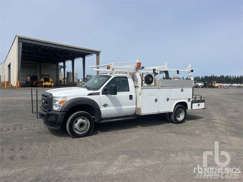 Ford F-550 시립/다목적 차량
