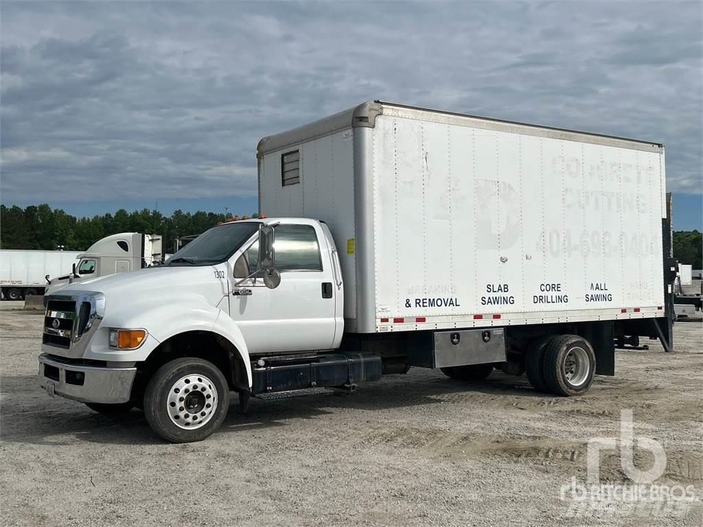 Ford F-650 패널 화물차