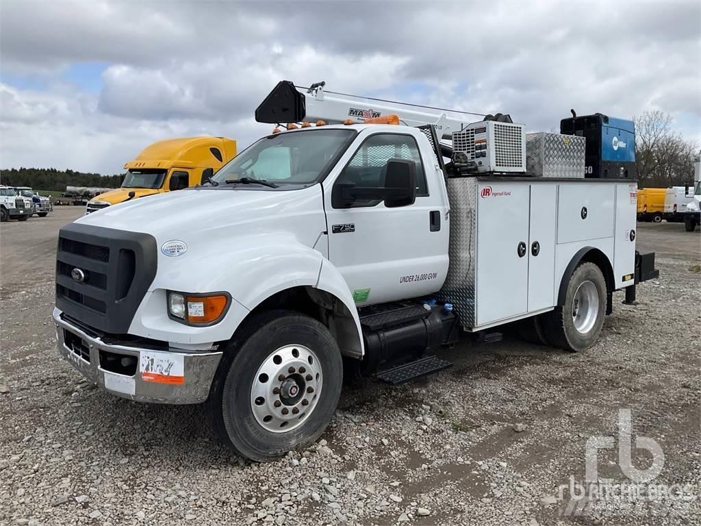 Ford F-750 시립/다목적 차량