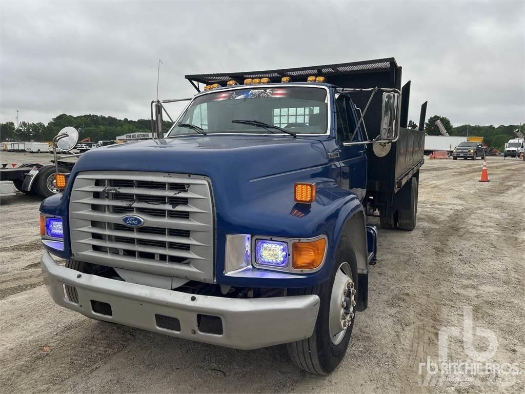 Ford F800 플랫베드/드롭사이드 트럭