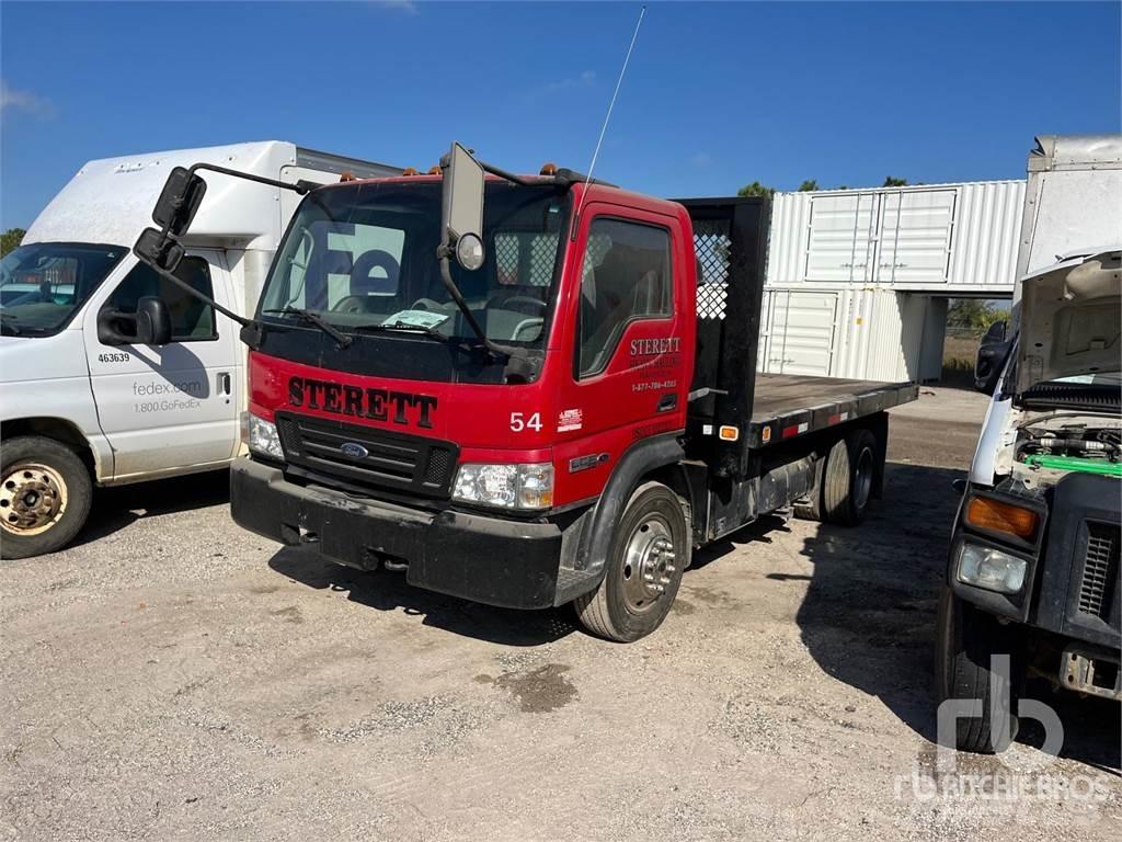Ford LCF550 플랫베드/드롭사이드 트럭