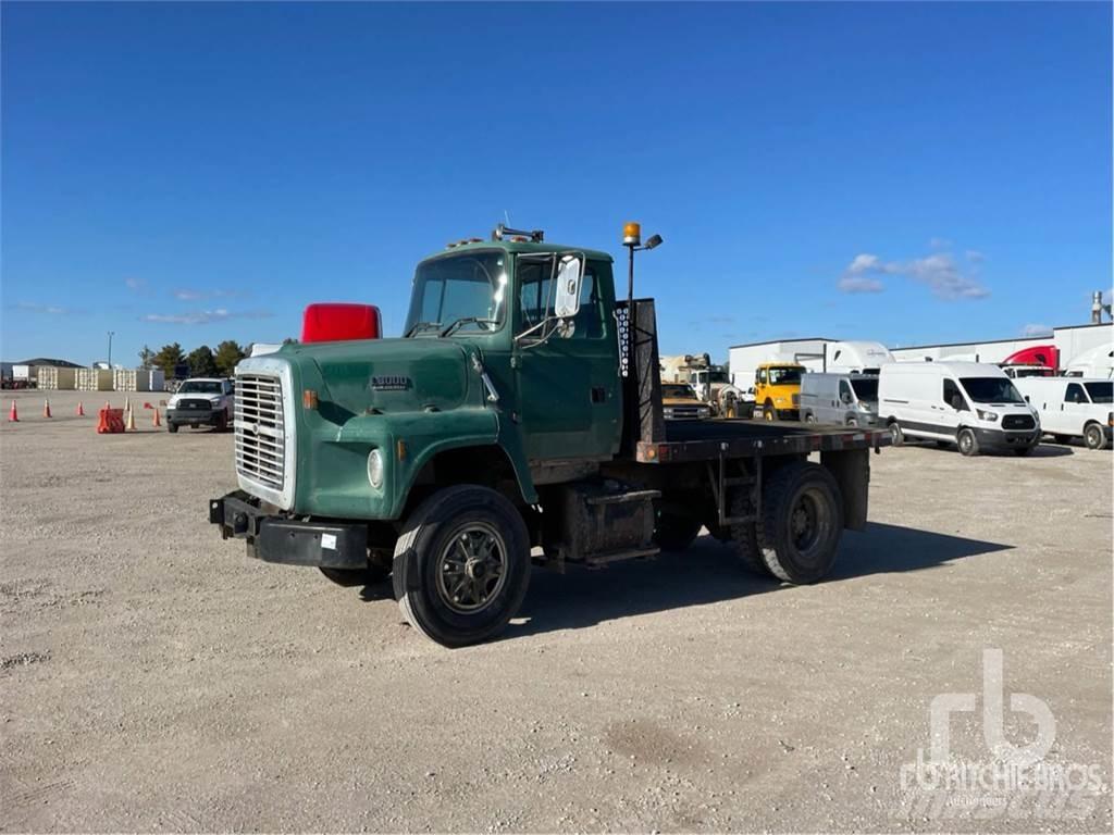 Ford LS800F 플랫베드/드롭사이드 트럭