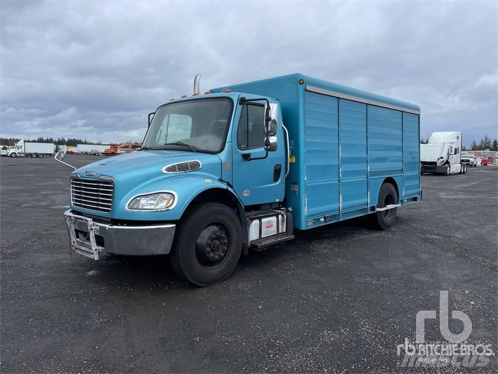 Freightliner M2 음료 배달 트럭