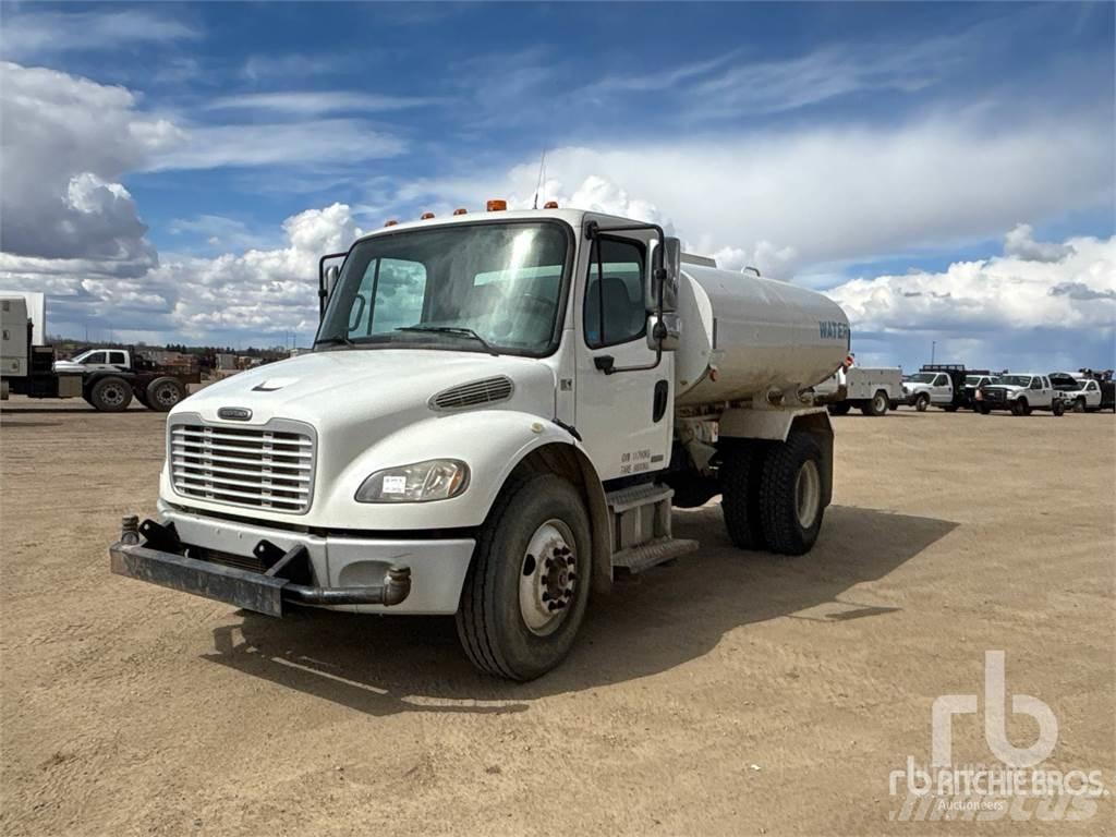 Freightliner M2 급수차