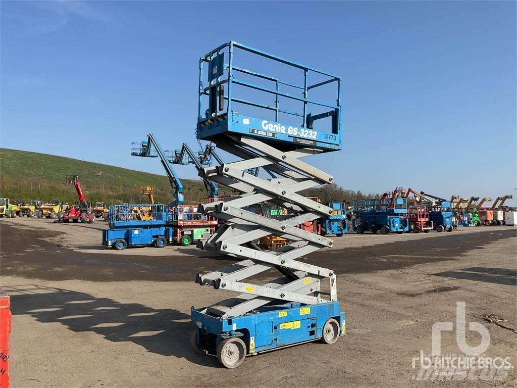 Genie GS3232 가위형 리프트