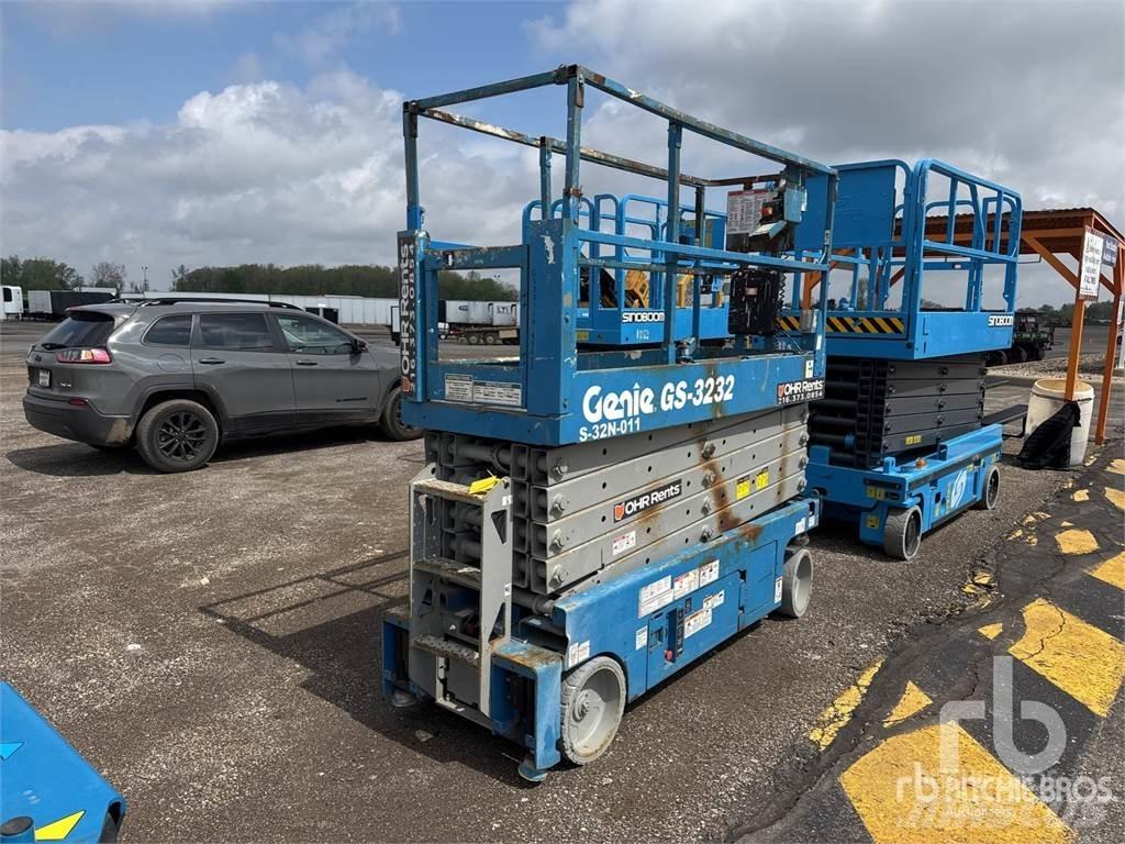 Genie GS3232 가위형 리프트