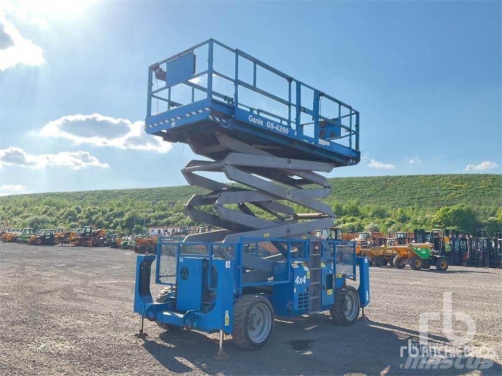 Genie GS4390 가위형 리프트