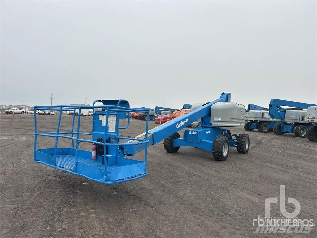 Genie S-40 관절형 전동이동 리프트