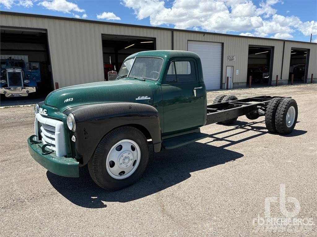 GMC 300 트랙터 유닛