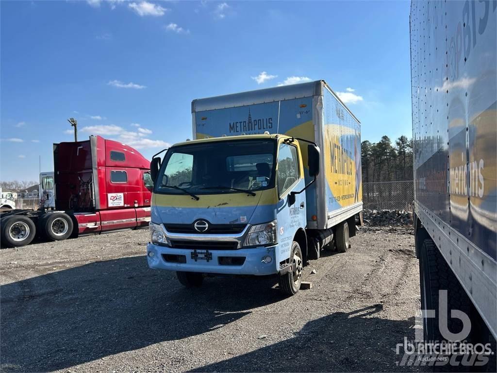 Hino 155 패널 화물차