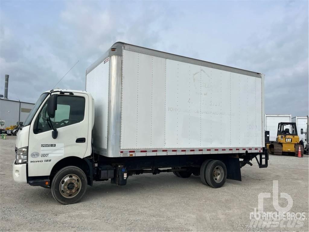 Hino 155 패널 화물차