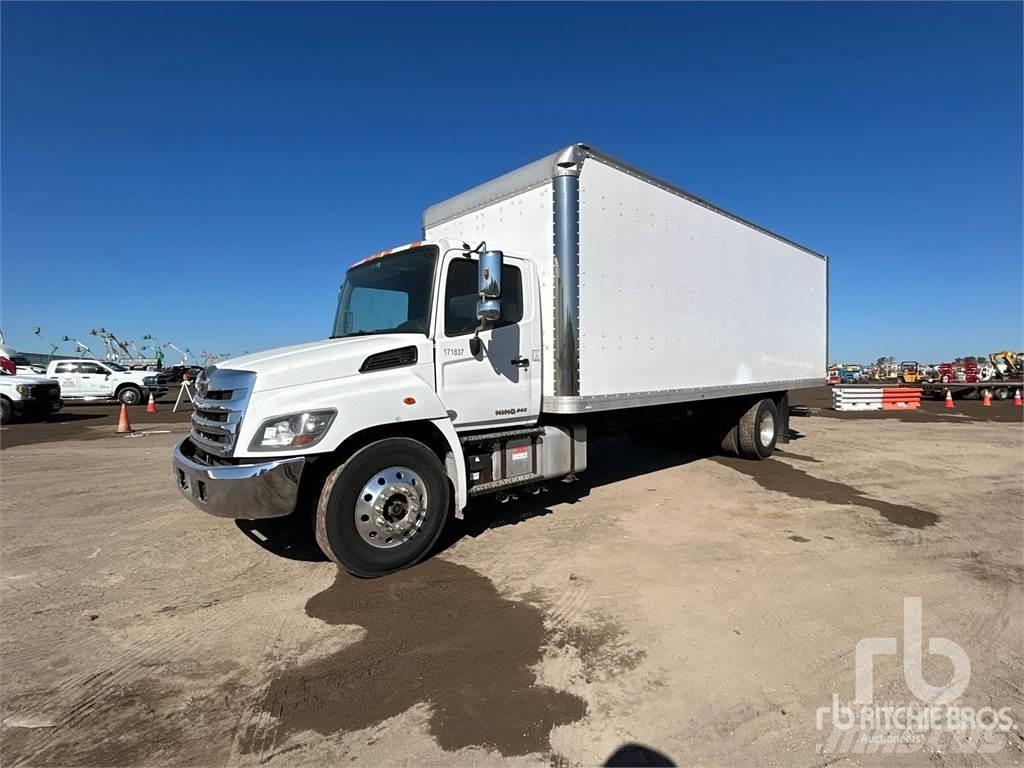 Hino 268 패널 화물차