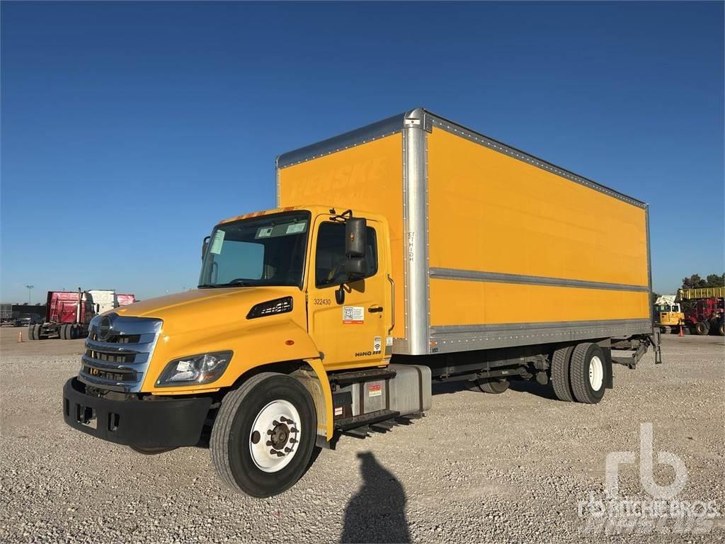 Hino 268 패널 화물차