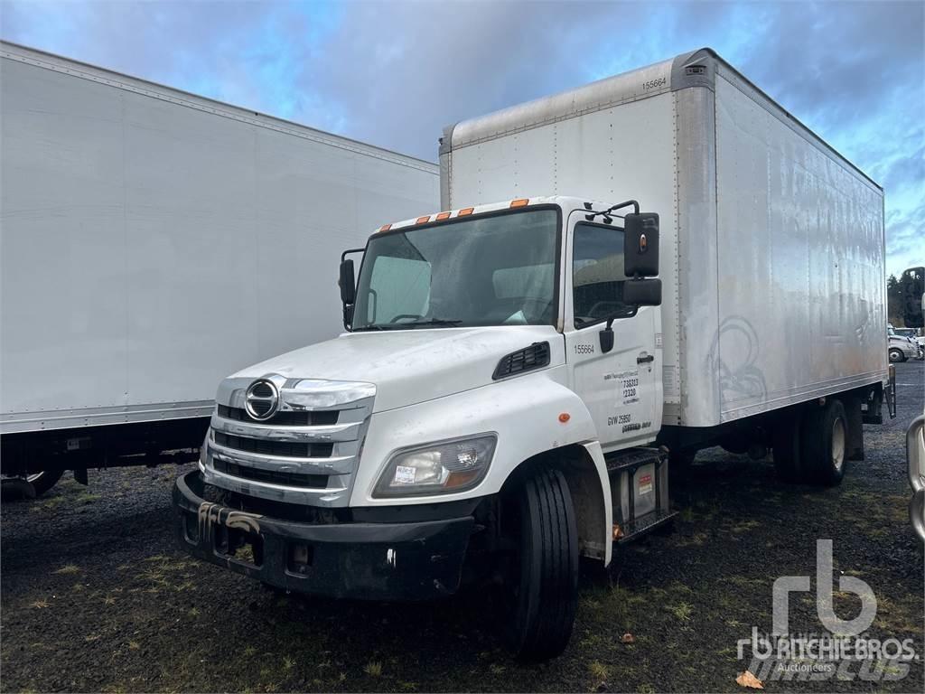 Hino 268 패널 화물차
